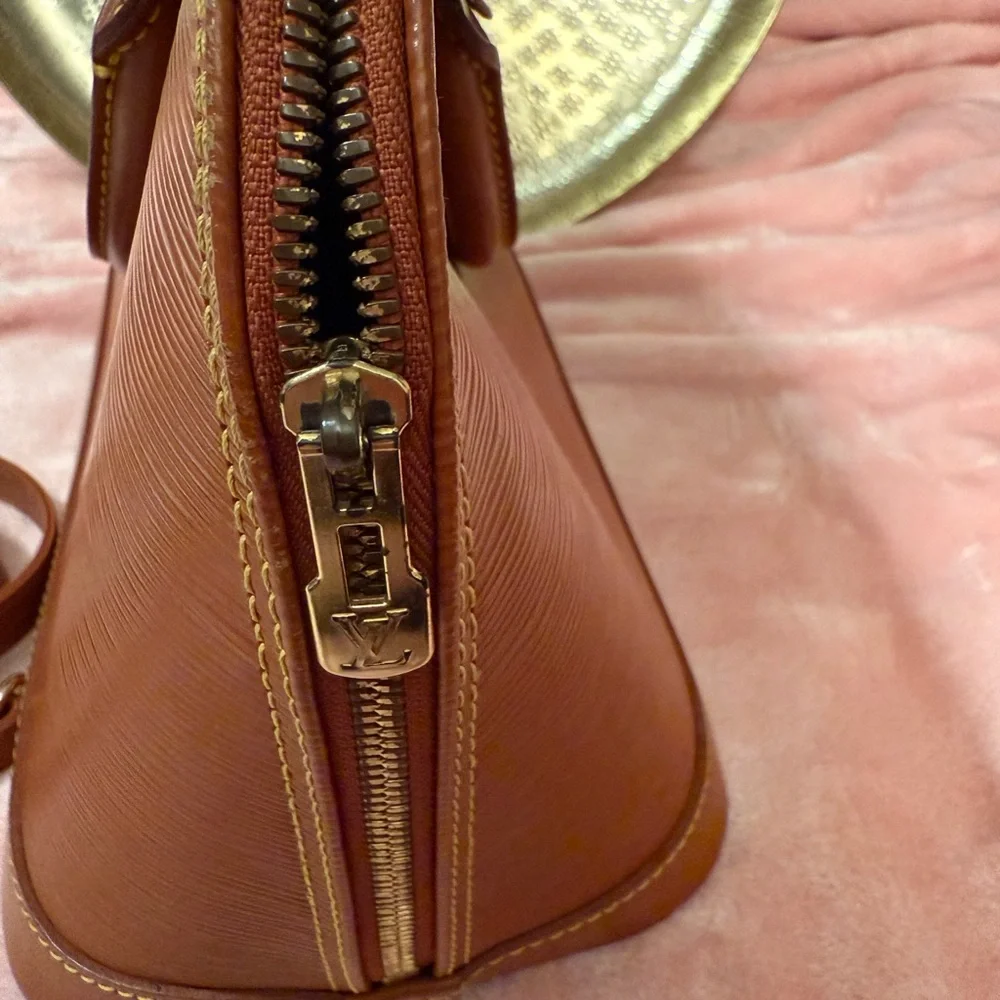 Louis Vuitton Brown Leather Women's Bag - Picture 6 of 8